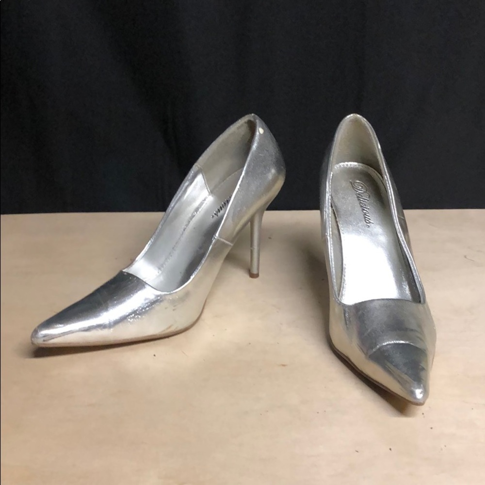 Delicious Pumps - Picture 2 of 8
